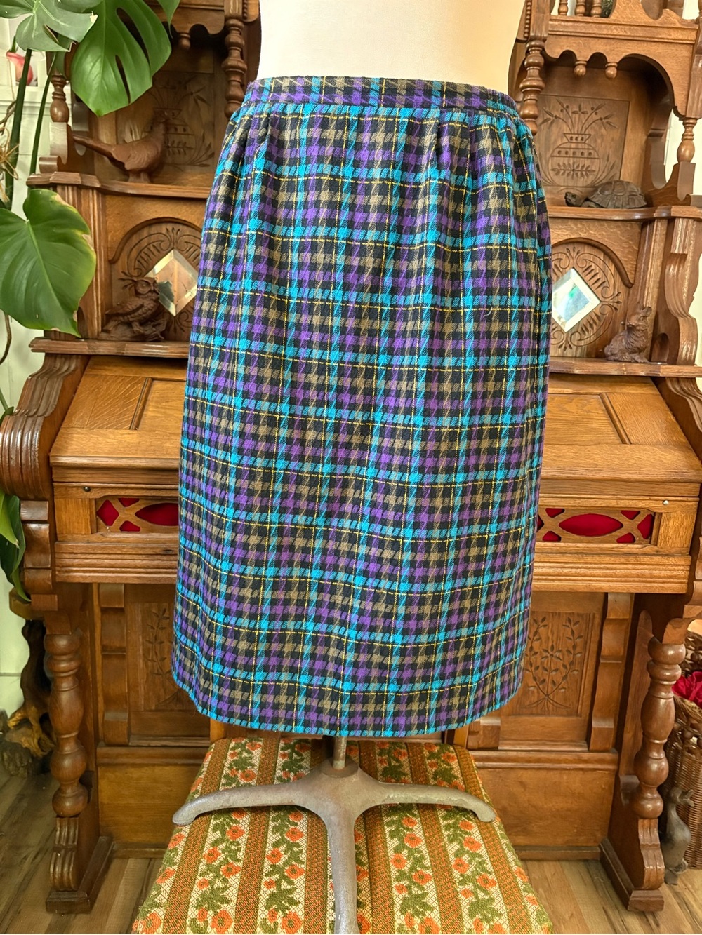 Vintage Retro Plaid Knee-Length Skirt in Teal, Purple & Black